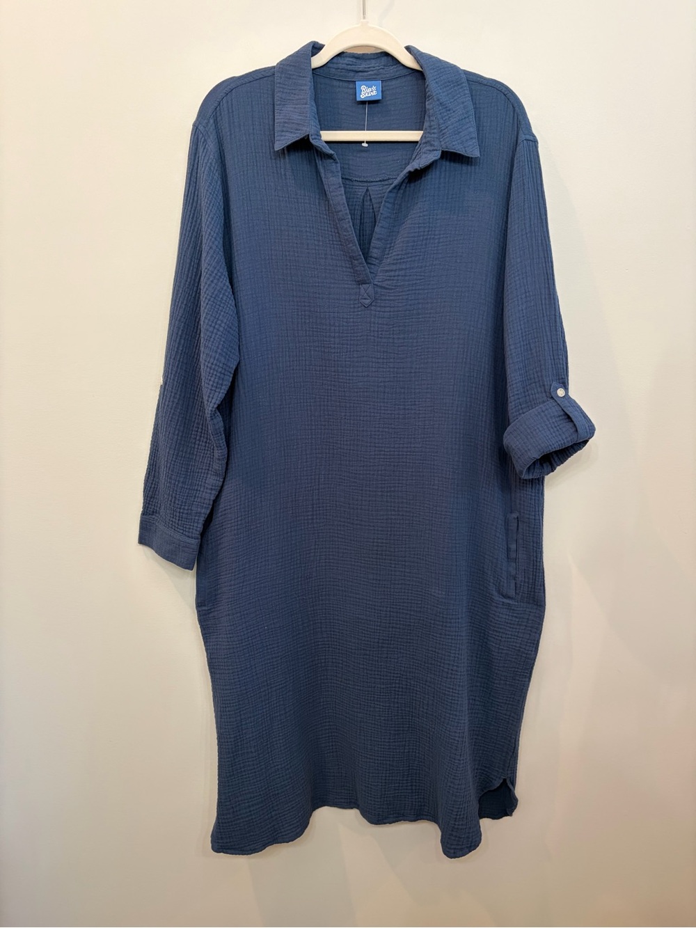 RipSkirt Hawaii Travel Dress Mid Length XXL Navy Blue Cotton
Gauze Roll Sleeve